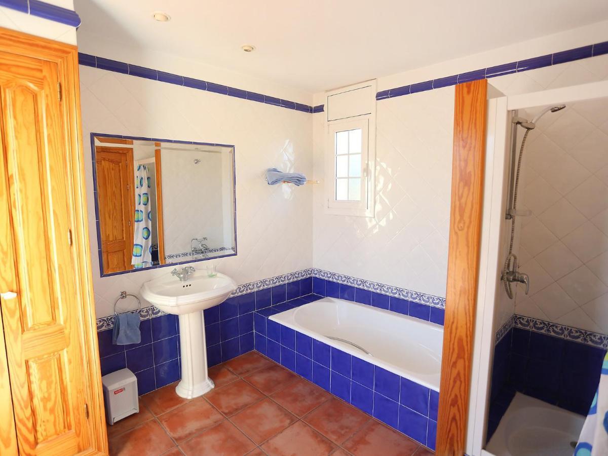 Villa Villa Caleta By Interhome Les Tres Cales Exterior foto